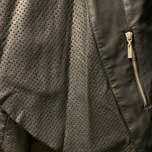 Kate‎ and Mallory faux leather jacket-size M - Picture 5 of 8